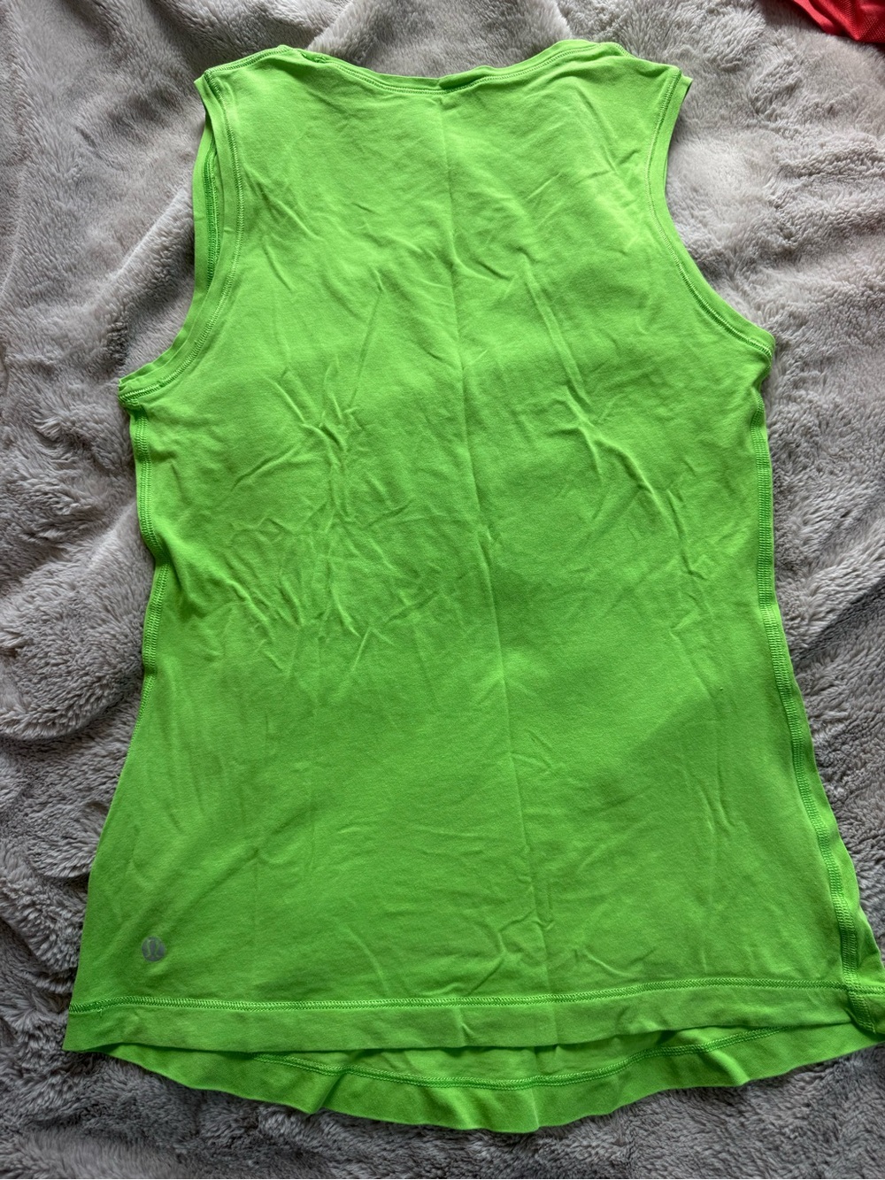 Lululemon Clarity Tank - Picture 5 of 6